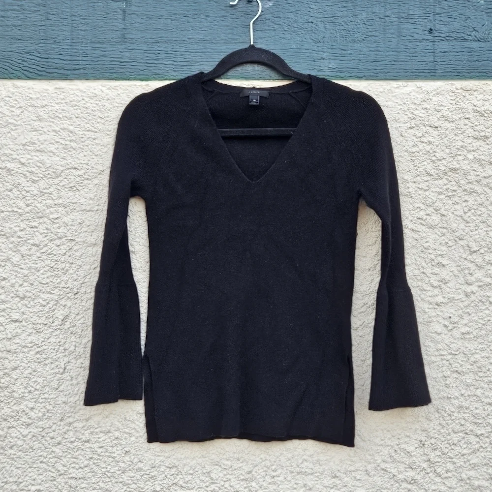J. Crew black peplum sleeve v neck wool-blend sweater XS